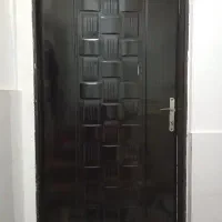 درب اتاق خواب در حد نو