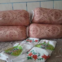 بالشت|رختخواب، بالش، پتو|فلارد, |دیوار