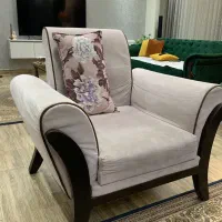 مبل راحتی+ میز عسلی زیر قیمت|مبلمان خانگی و میز عسلی|رشت, دیلمان|دیوار