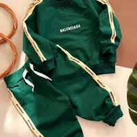 لباس بچگانه