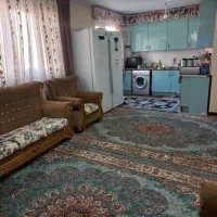 بوستان ۷۰ متر طبقه وسط