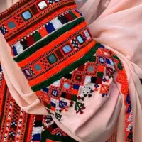 آینه میدوزم