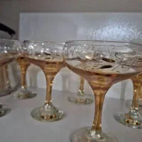 بستنی خوری پایه دار