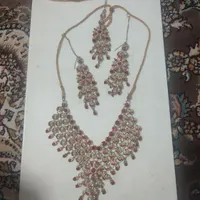 گردن بندا گوشواره