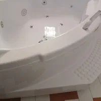 جکوزی برند باداب مثلثی|لوازم حمام|یزد, |دیوار