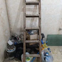 نردبان چوبی