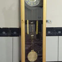 ساعت ایستاده