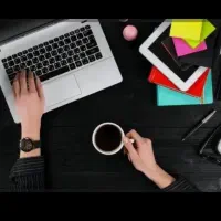 کارمند اداری مسلط به ورود اکسل