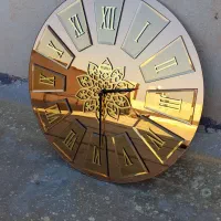 ساعت دیواری