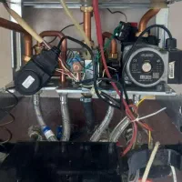 نصب و تعمیر کولر گازی و انواع پکیج (تخصصی )