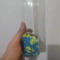 گلدان شیشه ای استوانه و تنگ استوانه با شن رنگی