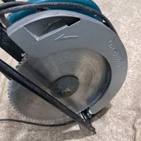 اره دیسکی ماکیتا بسیار تمیز و فابریک ۲۳۵میل بزرگ