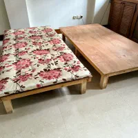 دو تخت چوبی یک نفره با تشک پنبه ای|تخت و سرویس خواب|تهران, درکه|دیوار