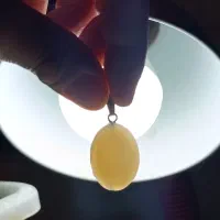 آویز عقیق سلیمانی سفید