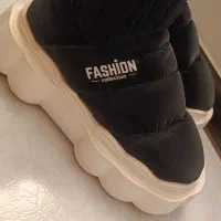 نیم بوت و کتونی زنانه