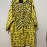 تعدادی مانتوپالتوکاپشن شلوار مانتو وشال و کیف