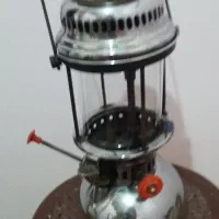 چراغ زنبوری نفتی قدیمی سالم