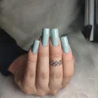 ارائه انواع خدمات ناخن