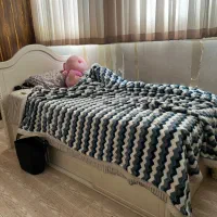 تخت و میز ارایش|تخت و سرویس خواب|قم, زنبیل آباد|دیوار