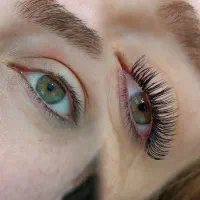 اکستنشن مژه و لیفت و لمینت مژه و ابرو