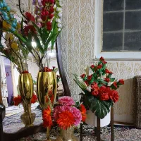 سه عدد گل و گلدان|گل مصنوعی|سنندج, |دیوار