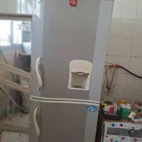 یخچال فریزر کار کرده