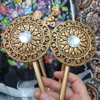 گل میخ پرده
