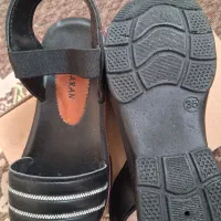 یه جفت صندل دخترانه|کفش و لباس بچه|مشهد, گاز|دیوار