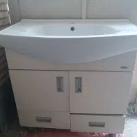روشوئی کابینت دارِ ضد آب