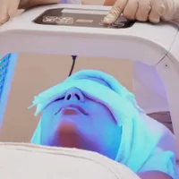 پاکسازی پوست صورت تخصصی (فیشیال vip)|خدمات آرایشگری و زیبایی|سنندج, |دیوار