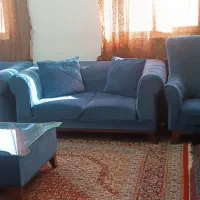 مبل راحتی ۷ نفره آبی رنگ تمیز