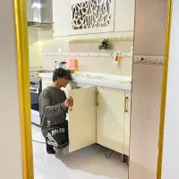 طراحی وتعمیرات کابینت ریل کشولولای در دست گیره