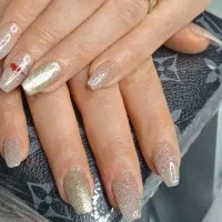 آموزش کااشت ناخن با 50درصد تخفیف در آموزشگاه|خدمات آرایشگری و زیبایی|کرمانشاه, |دیوار