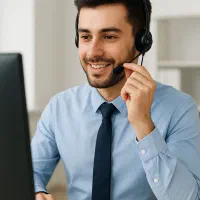 فروشنده تلفنی در زنجان