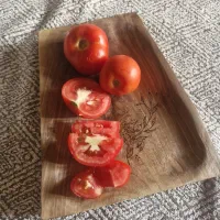 سینی و بشقاب فینگرفود چوبی منبت و سوخته نگاری شده
