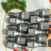 مقداری وسایل خودرو
