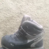 کفش کوهنوردی