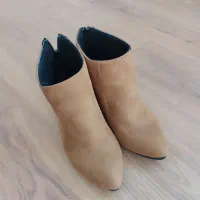 بوت زنانه