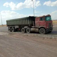 کامیون. کشنده ماک