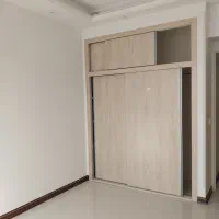 بدون پارکینگ سمت پارک