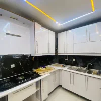سوییت-دوخواب-سنددار-چندقدمی-میدان-معلم