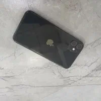 گوشی ایفون ۱۱ تمیز سالم