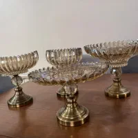 سرویس پذیرایی شامپاین میوه شیرینی شکلات آجیل خوری