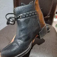 نیم بوت تمیز سایز ۳۸ ۳۹