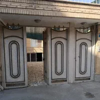 در اهنی حیاط و در نفر رو  بدون پوسیدگی