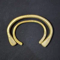 خلخال دست پا کهنه کهنه