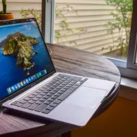 مک بوک پرو 2020|رایانه همراه|شهرکرد, |دیوار