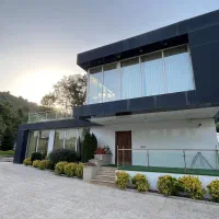 اجاره کاخ استخر دار حیاط باغ ویو کوهستان 004|اجارهٔ کوتاهمدت ویلا و باغ|رشت, شهرک صنعتی|دیوار