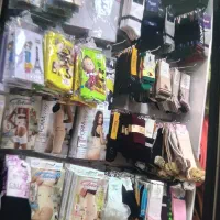 فروشنده خانم