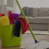 نیرو خدماتی خانم